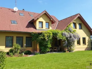 Prodej ubytování, Jesenice, 395 m2