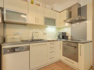 Pronájem bytu 2+1, Praha - Strašnice, Strančická, 49 m2