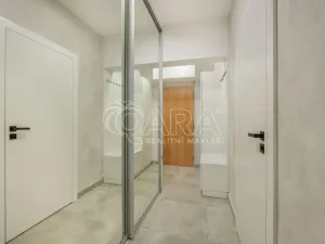 Pronájem bytu 2+1, Praha - Strašnice, Strančická, 49 m2