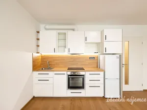 Pronájem bytu 1+kk, Praha - Horní Měcholupy, Milánská, 39 m2