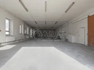 Pronájem výrobních prostor, Nový Jičín, Riegrova, 2293 m2