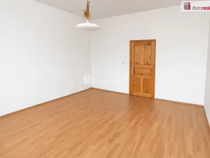 Pronájem bytu 1+1, Praha - Smíchov, Nádražní, 46 m2