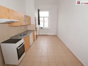 Pronájem bytu 1+1, Praha - Smíchov, Nádražní, 46 m2