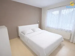 Pronájem bytu 2+kk, Praha - Horní Počernice, V javorech, 55 m2