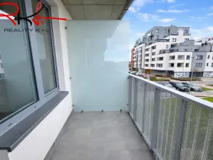 Pronájem bytu 1+kk, Praha - Dolní Měcholupy, Honzíkova, 30 m2