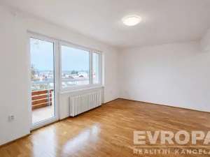 Pronájem bytu 3+1, Praha - Modřany, Hájenská, 76 m2