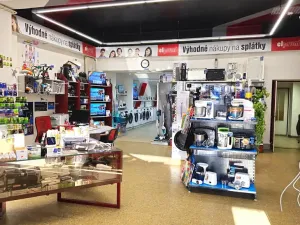 Pronájem obchodního prostoru, Letovice, Masarykovo náměstí, 100 m2