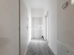 Pronájem bytu 2+kk, Praha - Libeň, V Holešovičkách, 56 m2
