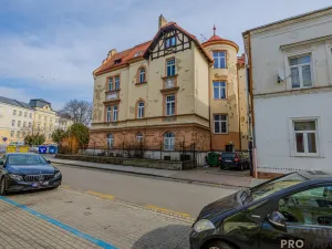 Prodej bytu 2+1, Opava - Předměstí, Komenského, 81 m2