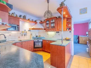 Prodej rodinného domu, Luběnice, 180 m2