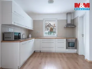 Prodej obchodního prostoru, Šumavské Hoštice - Kosmo, 316 m2