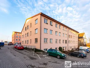 Prodej bytu 2+kk, Šestajovice, Komenského, 63 m2