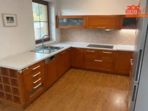 Prodej rodinného domu, Mochov, Na Rybníčku, 177 m2