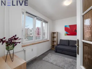 Prodej bytu 3+1, Plzeň, Chválenická, 63 m2