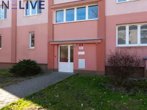 Prodej bytu 3+1, Plzeň, Chválenická, 63 m2