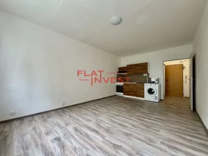 Pronájem bytu 1+kk, Varnsdorf, Čelakovická, 29 m2