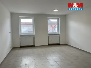 Pronájem bytu 1+kk, Louny, Pražská, 45 m2