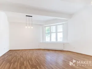 Pronájem bytu 1+1, Praha - Vinohrady, Lucemburská, 56 m2