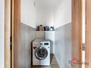 Prodej bytu 3+kk, Horoměřice, Holubova, 65 m2