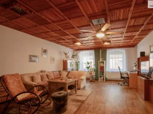 Prodej rodinného domu, Žebrák, Pražská, 220 m2