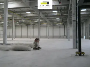 Pronájem skladu, Úžice, 5667 m2