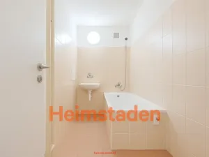 Pronájem bytu 2+1, Ostrava - Poruba, Hlavní třída, 92 m2