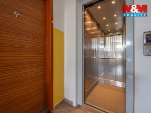 Prodej bytu 3+1, Cvikov - Cvikov II, Sídliště, 76 m2