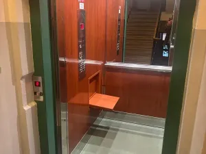 Prodej bytu 2+1, Praha - Bubeneč, Kyjevská, 63 m2