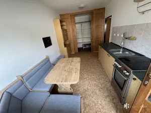 Pronájem bytu 1+1, Praha - Dolní Měcholupy, Kutnohorská, 25 m2