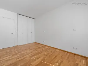 Pronájem bytu 2+kk, Praha - Smíchov, Kmochova, 55 m2