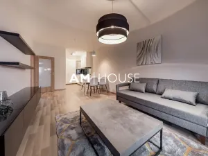 Pronájem bytu 2+kk, Praha - Strašnice, Zvěřinova, 61 m2