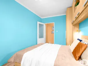 Prodej bytu 2+kk, Praha, Bazovského, 44 m2