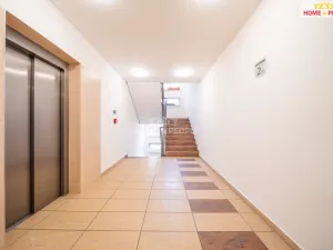 Prodej bytu 3+kk, Praha - Vysočany, Pod Harfou, 80 m2