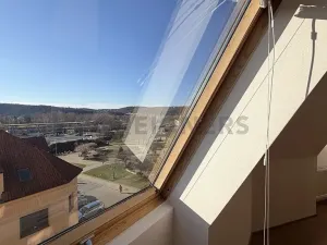 Pronájem bytu 2+kk, Praha, Komořanská, 61 m2