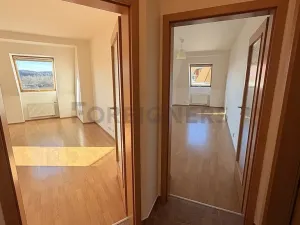 Pronájem bytu 2+kk, Praha, Komořanská, 61 m2