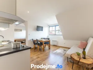 Prodej apartmánu, Znojmo, Mikulášské náměstí, 108 m2