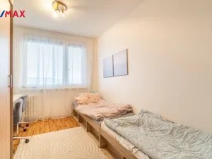Pronájem bytu 2+kk, Praha - Petrovice, Lessnerova, 43 m2
