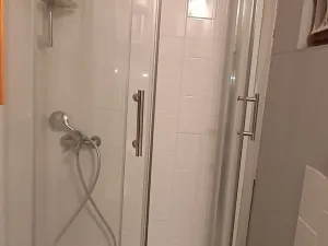 Pronájem chaty, Ledce, 44 m2