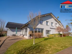 Prodej restaurace, Frýdek-Místek, Olbrachtova, 1004 m2