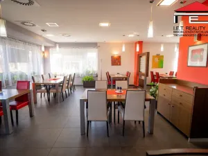 Prodej restaurace, Frýdek-Místek, Olbrachtova, 1004 m2