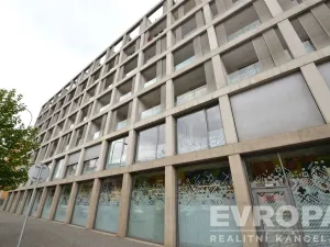 Pronájem bytu 1+kk, Praha - Košíře, Hlaváčkova, 33 m2