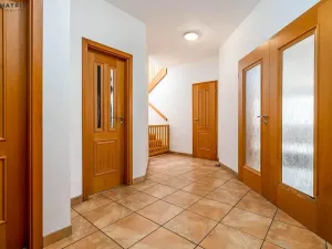 Prodej rodinného domu, Praha - Písnice, V zákopech, 294 m2