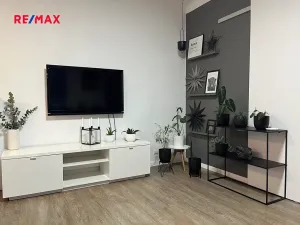 Pronájem bytu 2+kk, Kladno, U výtopny, 42 m2