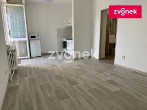 Pronájem bytu 1+kk, Zlín - Malenovice, Tyršova, 32 m2