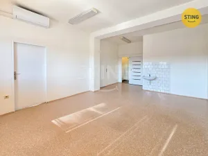 Pronájem komerční nemovitosti, Karviná, Zámecká, 80 m2