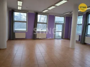 Pronájem kanceláře, Karviná, Karola Śliwky, 830 m2