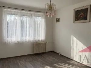 Prodej bytu 2+1, Hrádek, 58 m2