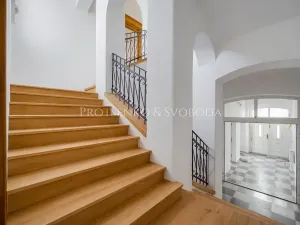 Prodej kanceláře, Mělník, Českolipská, 418 m2