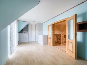 Prodej rodinného domu, Psáry, Pod Vápenkou, 314 m2