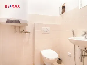 Pronájem bytu 3+kk, Jesenice, V Roháči I., 62 m2